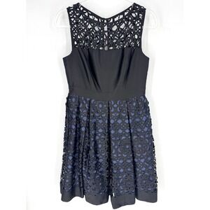 Muse Black Laser Cut Overlay Sleeveless Cocktail Dress Navy Blue Lining Size 8